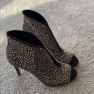 Black glitter heel boots